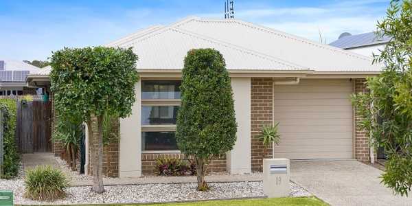 Kayla Fairbairn testimonial image