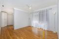 2 WEEKS FREE RENT*  ($385pw) Availble NOW ! Renovated Unit Stone throw away from public transport !