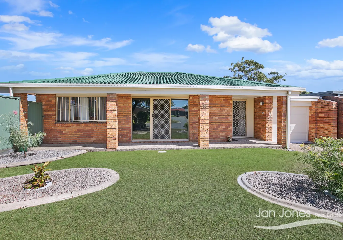 27/56 Miller Street, Kippa-Ring - Thumbnail 2