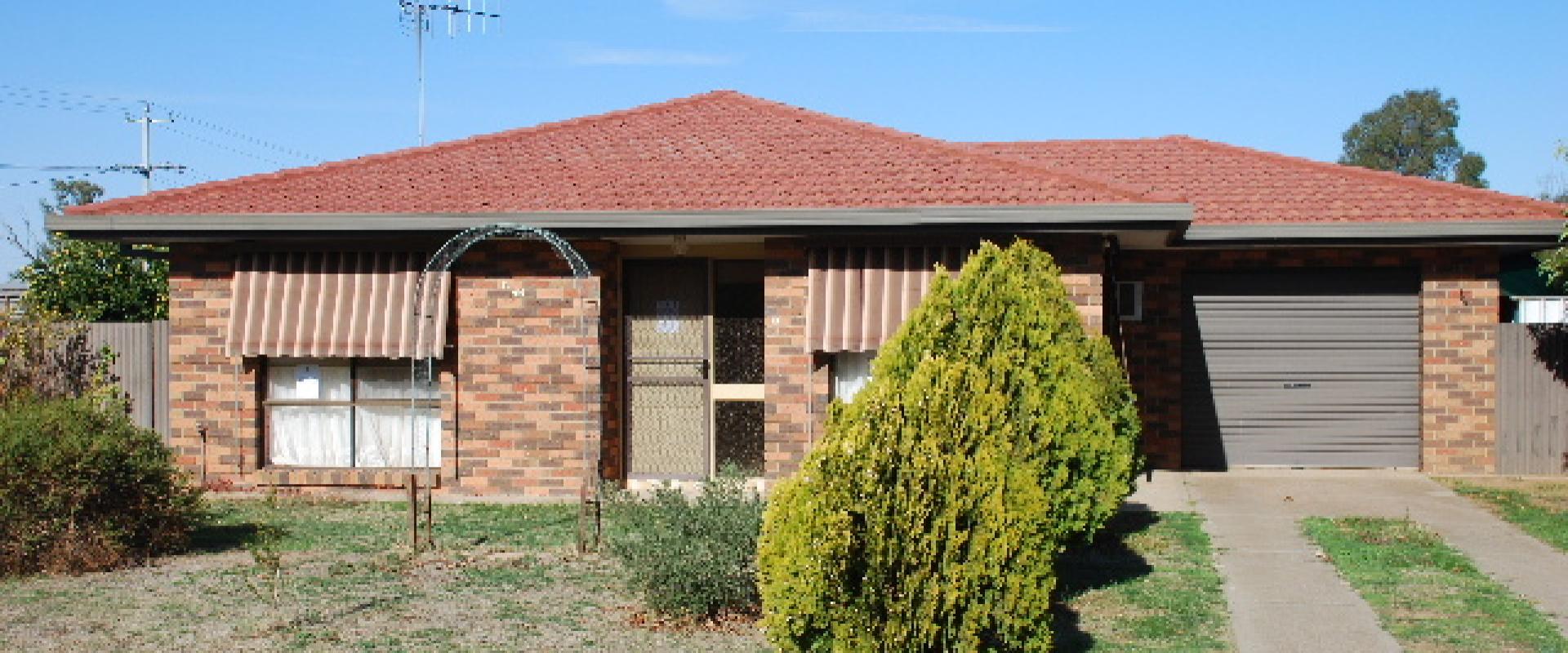 BAROOGA 2 BEDROOM UNIT Andrew Jenkins & Co Pty Ltd