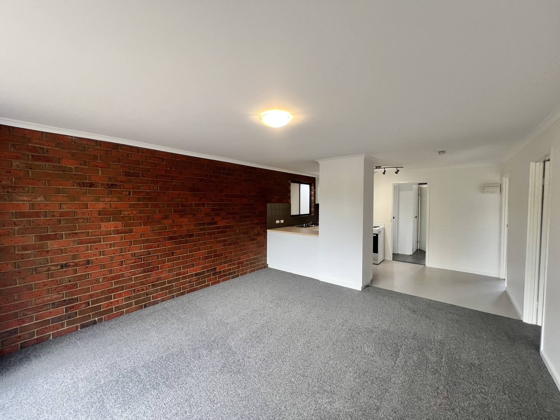 Unit 2, 19 Punt Rd, Cobram - Thumbnail 2