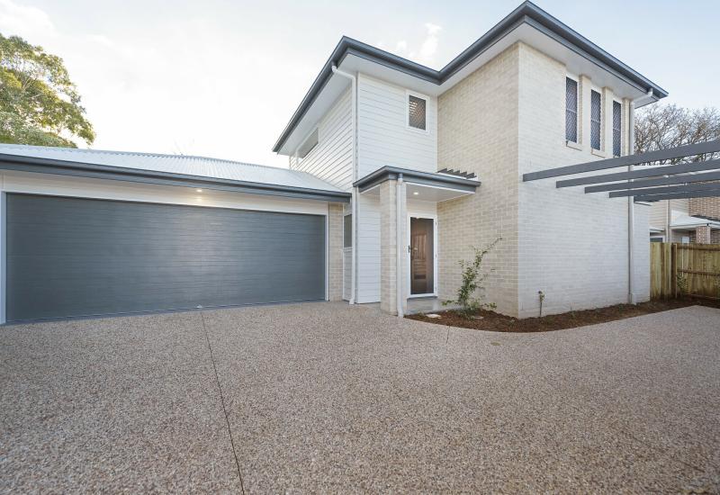 Free Standing Duplex Townhouse. No Body Corp.