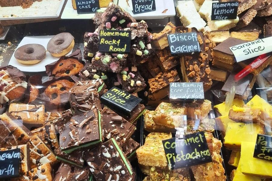 Profitable Café in Bustling Orana Region | Cheap Rent | Day Trade Only