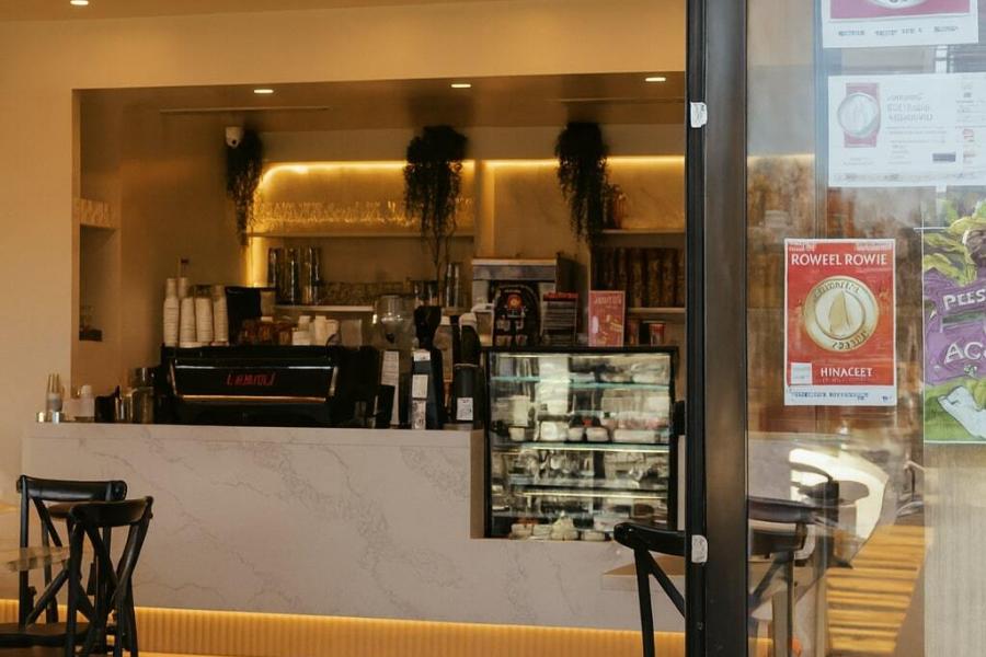 Major Western Sydney Shopping Centre Cafe Restaurant | Semi-Managed | $30k pw sales