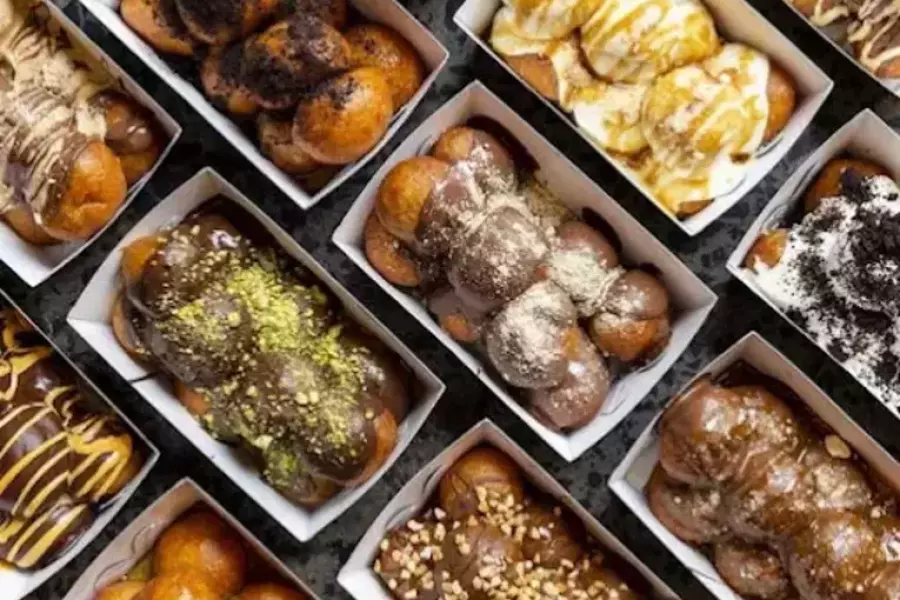 Iconic Lukumades Dessert Shop – Turnkey Opportunity in Prime Location