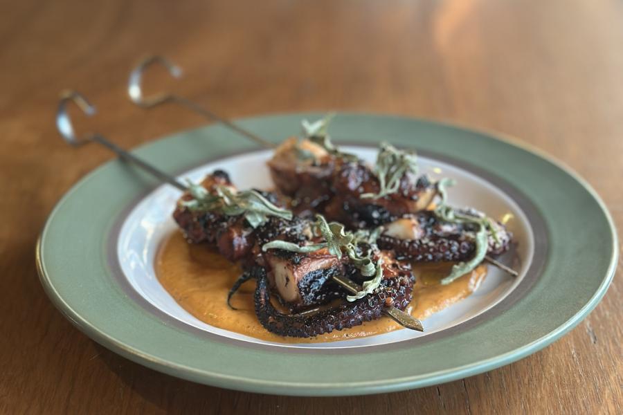 PREMIUM LICENSED WINE BAR & RESTAURANT – A RARE OPPORTUNITY