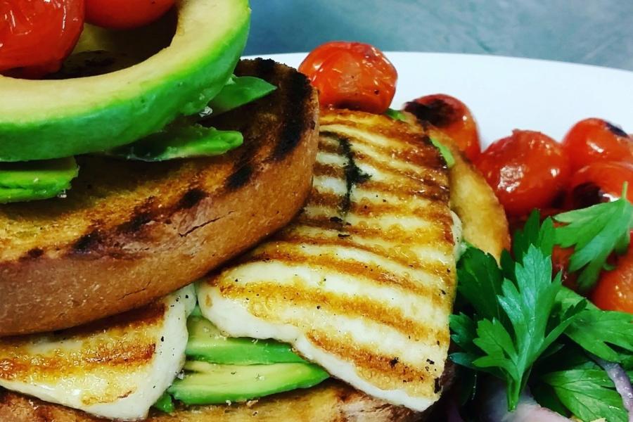 Stunning Beachfront Cafe - Mid North Coast - $25k PW Sales - Turnkey Opportunity!