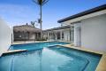 Beachside Mooloolaba Family Home adjoining Parkland