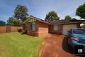 4 Bedroom Brick House - 600 m away from the Macquarie Fields Train Station