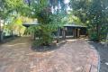 Tropical Living on a Spacious Block!