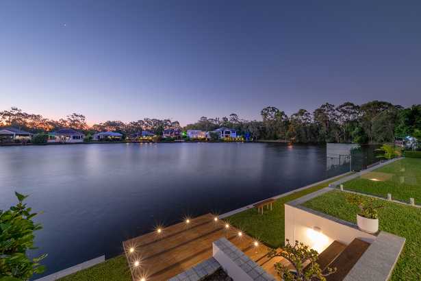A Waterfront Ambience Like No Other
