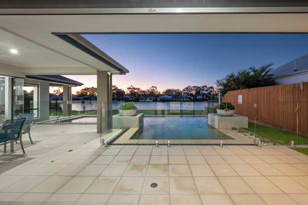 A Waterfront Ambience Like No Other