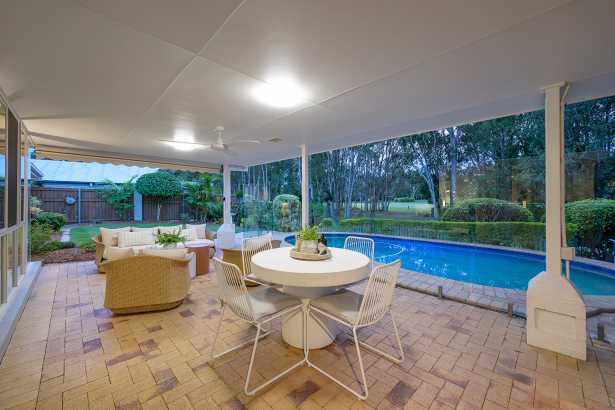 Golf Course Lifestyle in Prime Location