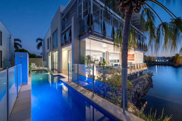 Wide Open Spaces, Wide Open Views