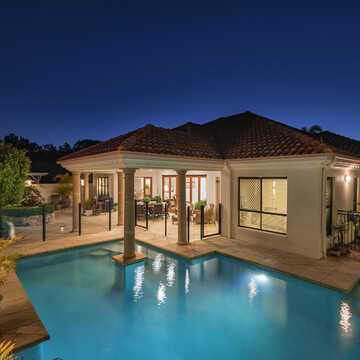 Archie and Lorraine Gillon Twin Waters testimonial image