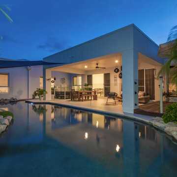 David & Trudy Notley Twin Waters testimonial image