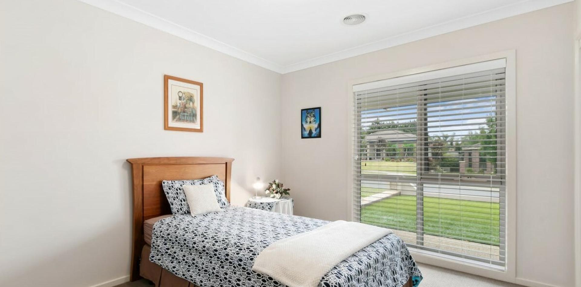 FN Central KW Elevate Your Lifestyle in this Entertainers paradise!