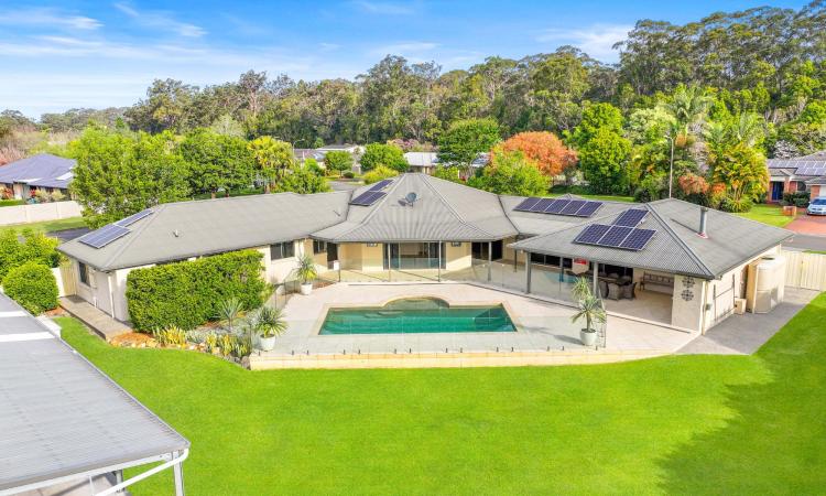 Grandeur and location