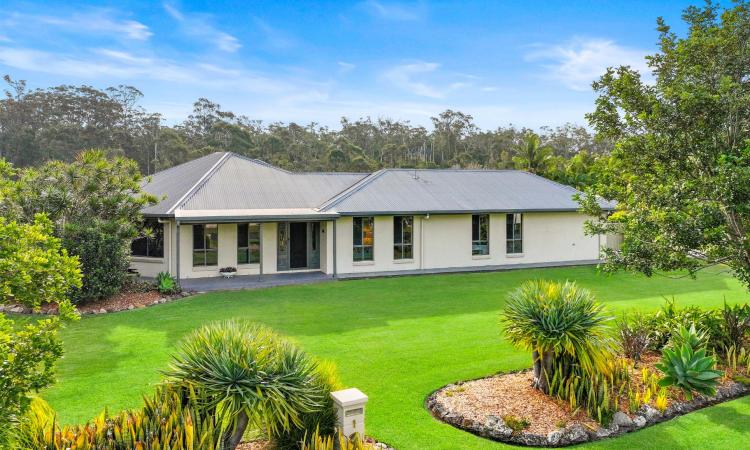 Grandeur and location