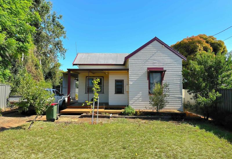 Step Inside & Be Impressed - The Best Buy in Curlewis!