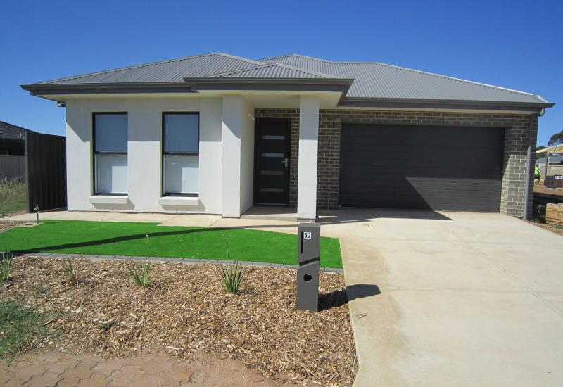 BRAND NEW HOME  - 3 BED & 3 BATH