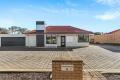 Great location in walking distance to Salisbury Centre