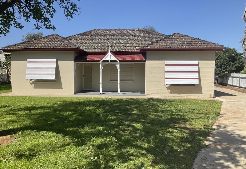 Room for the Whole Family – 5 Bedrooms & Large Garage