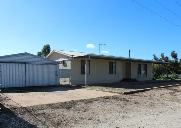 27 Sixth Street, Port Germein