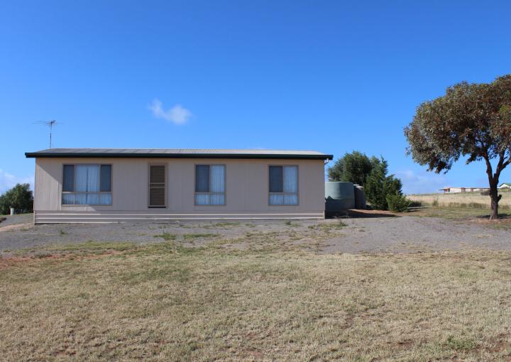 8 Clear View Road, Port Flinders