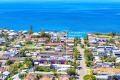 SENSATIONAL LIVING – WALK TO THE WATER
