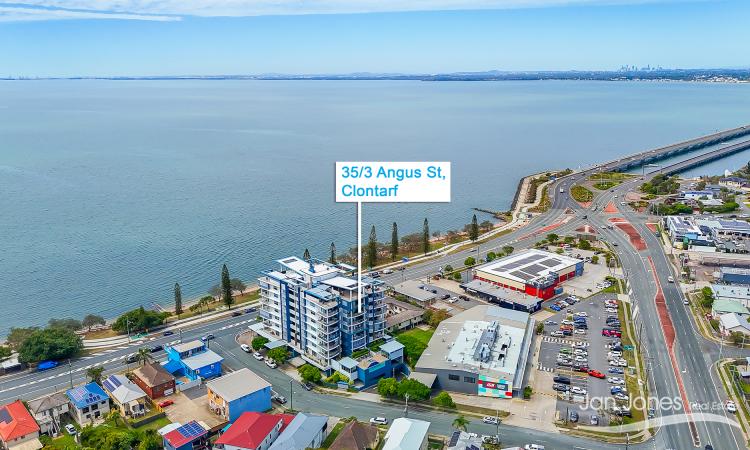 BAYVIEW APARTMENT IN CLONTARF