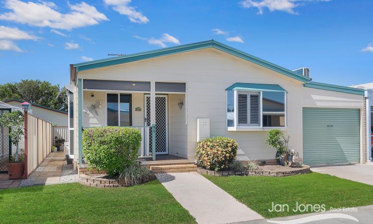 PALM LAKES RESORT LIFESTYLE VILLAGE