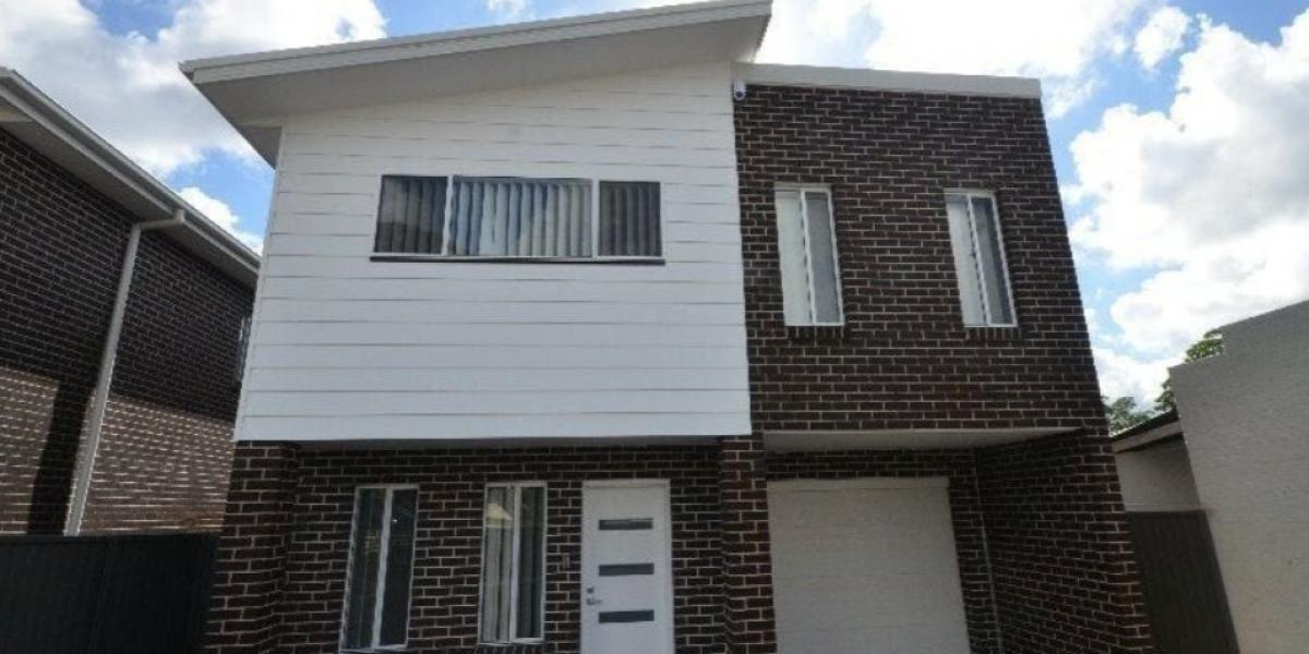 Modern 5 bedroom Home in Central Location with Gas Cooking