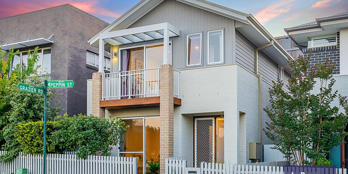 Park Vista & 5 min WALK to Metro & Town Centre!