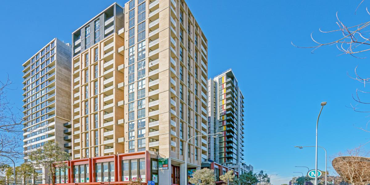 Brand New Opposite Showground Metro