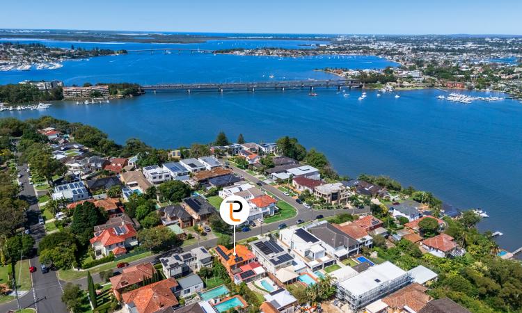 Luxury Waterside Living & Resort Lifestyle