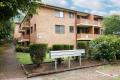 Large 2 bedroom Unit with Double Lock Up Garage