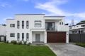 Modern & Spacious 7 Bedroom Residence !