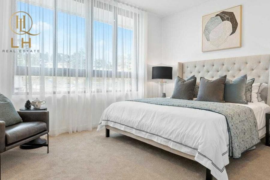 Modern Luxury, Space & Sunlit Living in the Heart of Norwest