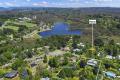 Stunning home and garden – minutes from lake and village!