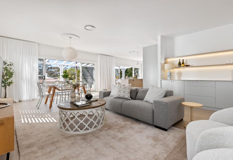 ABSOLUTELY STUNNING!