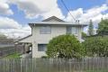 MODERN AIR-CONDITIONED TOWNHOUSE, 3 BEDROOMS, 2 BATHROOMS, REMOTE LOCKUP GARAGE, DISHWASHER
