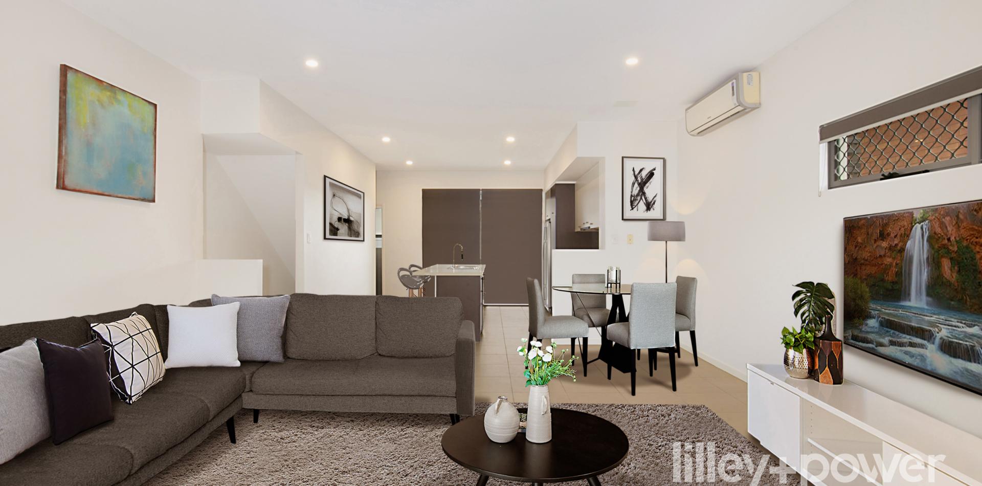 LUXURIOUS CONTEMPORARY TOWNHOME WITH LAVISHLY LARGE COURTYARD AND DECK