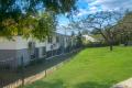 Parkside Apartment in Quiet Neighbourhood