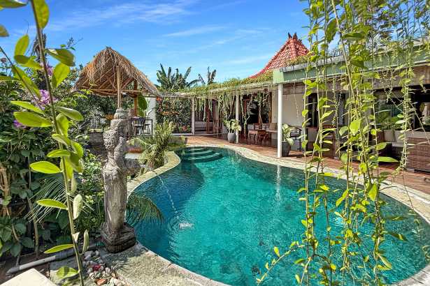 Rare Leasehold Estate in Tumbak Bayuh | 5 Bedrooms + 2 Private Bungalows
