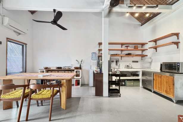 1 Bedroom Villa for Rent in Berawa Bali – Character Home with Loft