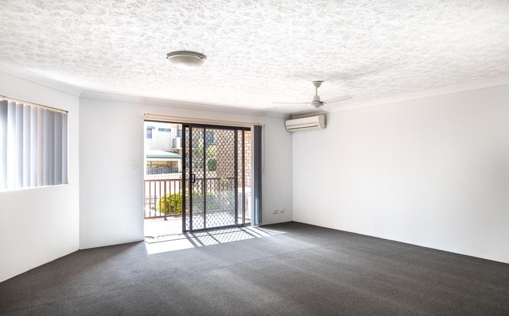 3/146 Hill St, Southport