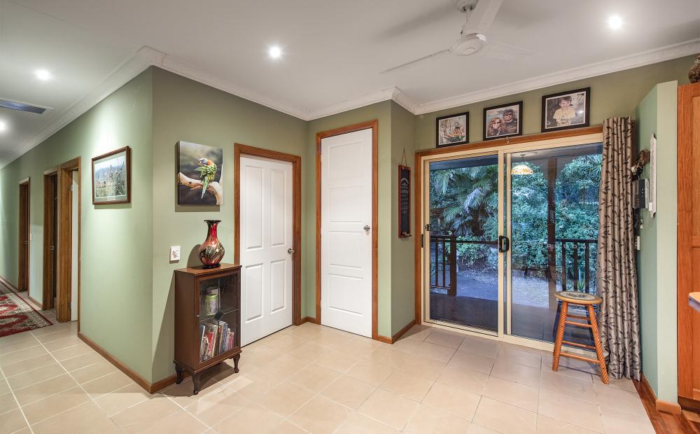 29-35 Chianina Ct, Tamborine