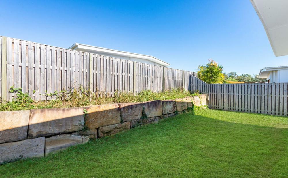 15 Hill Dr, Pimpama