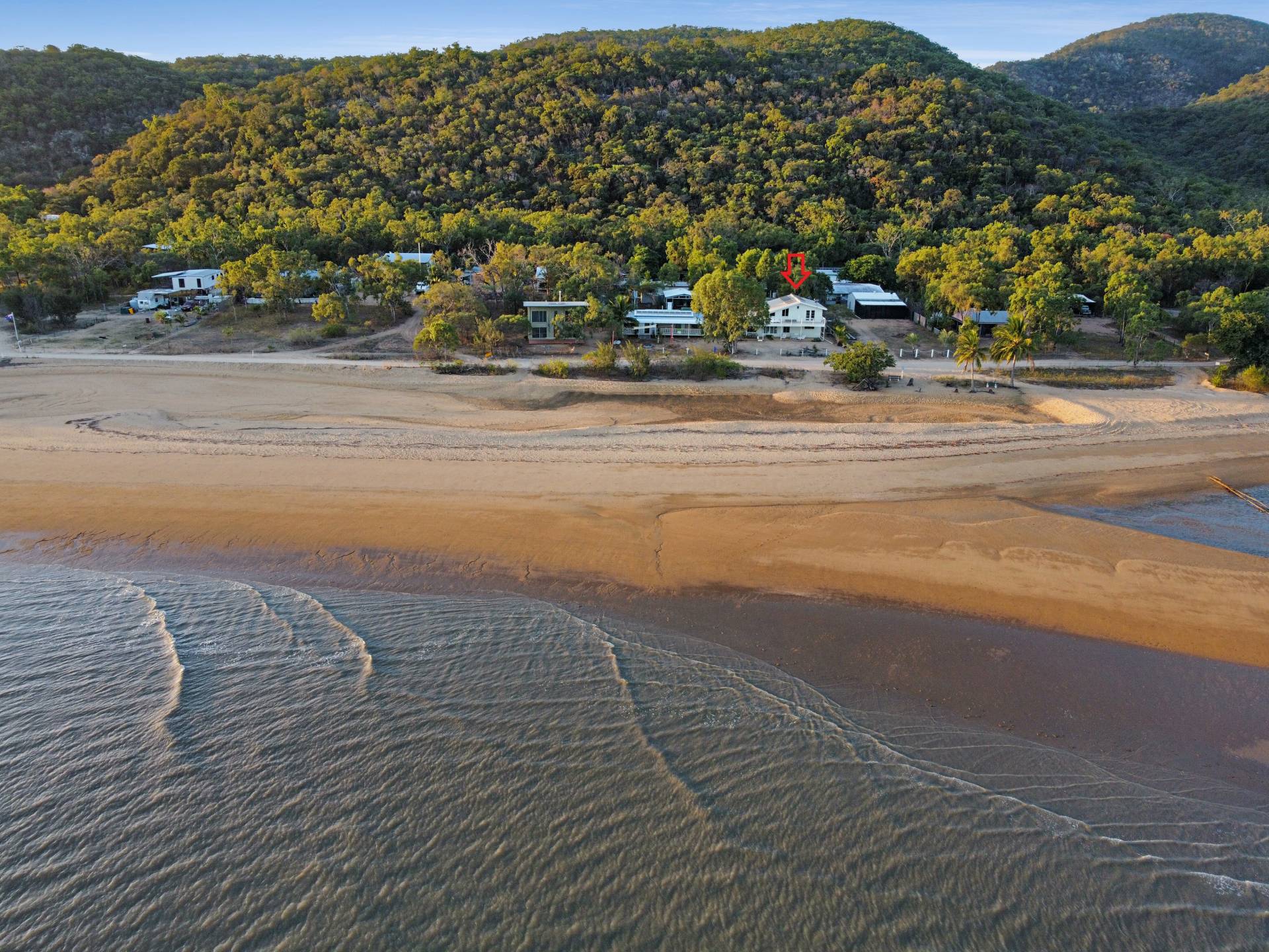 Best of Absolute beachfront, offgrid lifestyle, spectacular